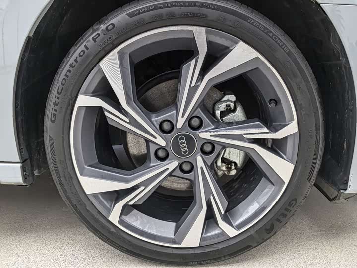 Audi A3 2025 2025款 Sportback 35TFSI 飞驰尊享型