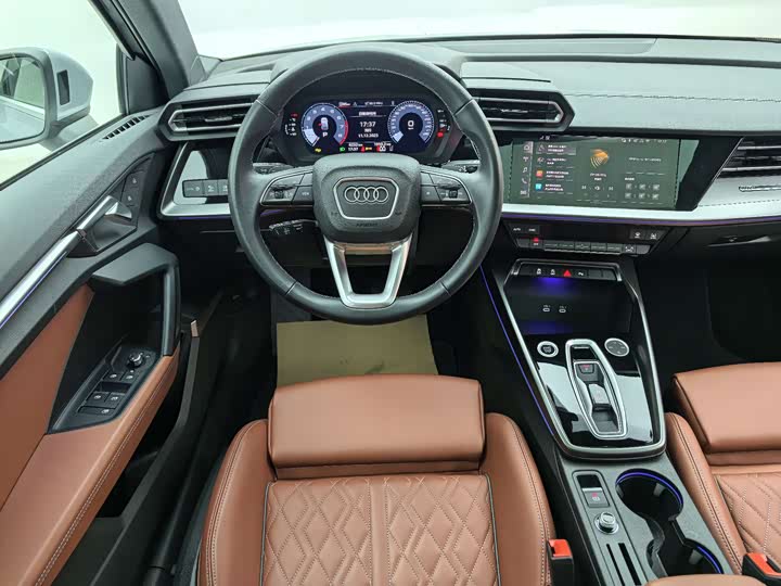 Audi A3 2025 2025款 Sportback 35TFSI 飞驰尊享型