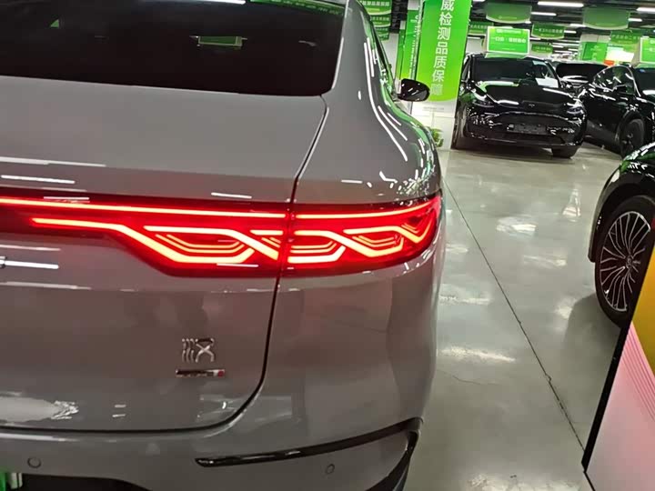 BYD Han 2025 2025款 DM-i 智驾版 125KM激光雷达旗舰型