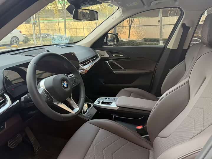 BMW X1 2024 2024款 sDrive25Li X设计套装