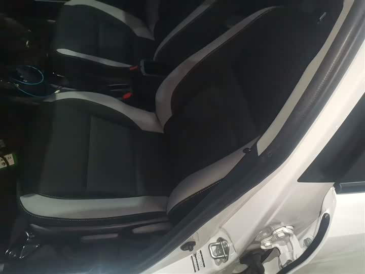 Toyota Yaris L Hatchback 2022 2022款 1.5L CVT领先PLUS版