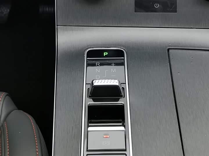 Exeed LX 2022 2022款 乘风破浪版 1.5T CVT好事花生版