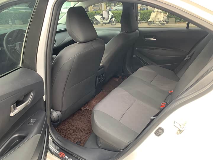 Toyota Corolla 2024 2024款 1.8L 智能电混双擎 精英版