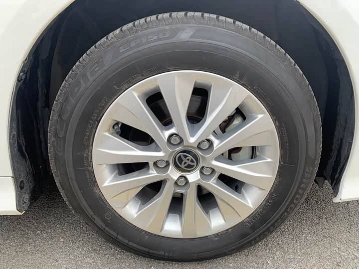 Toyota Corolla 2024 2024款 1.8L 智能电混双擎 精英版