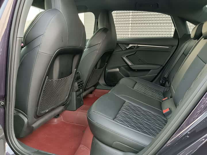 Audi A3 2025 2025款 A3L Limousine 35TFSI 飞驰尊享型