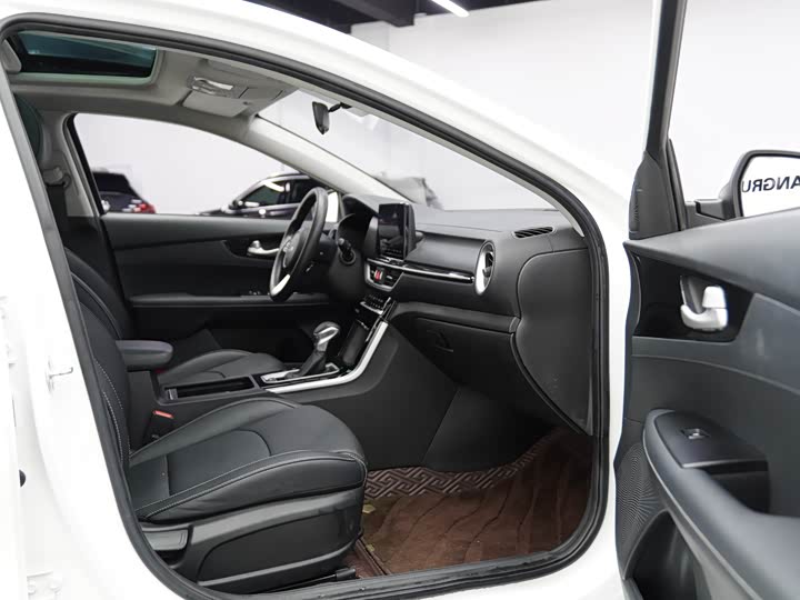 Kia K3 2021 2021款 1.5L CVT时尚版