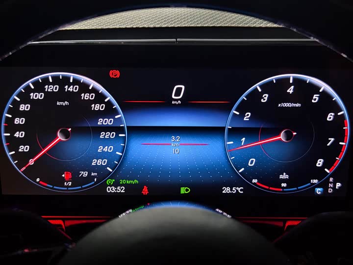 Mercedes-Benz Vito 2024 2024款 2.0T 商务版 7座