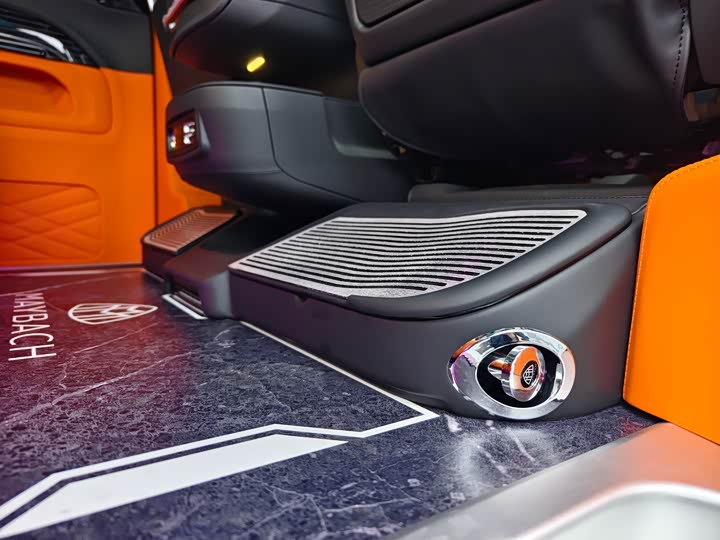 Mercedes-Benz Vito 2024 2024款 2.0T 商务版 7座