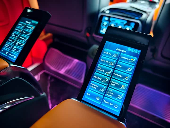 Mercedes-Benz Vito 2024 2024款 2.0T 商务版 7座