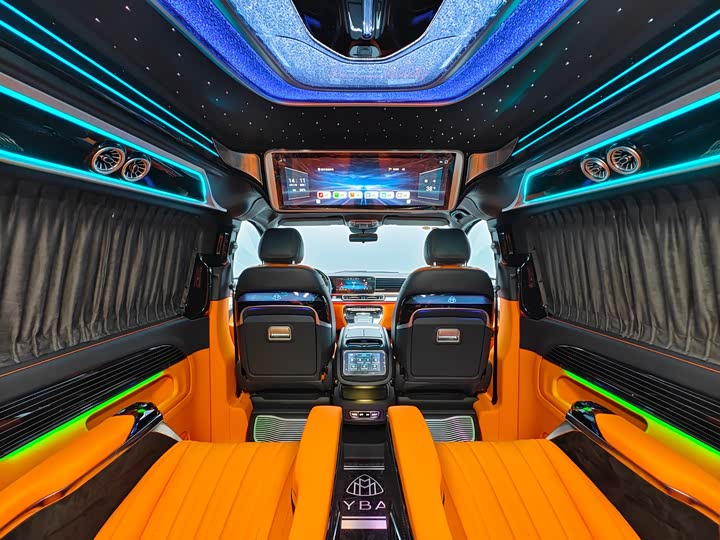 Mercedes-Benz Vito 2024 2024款 2.0T 商务版 7座