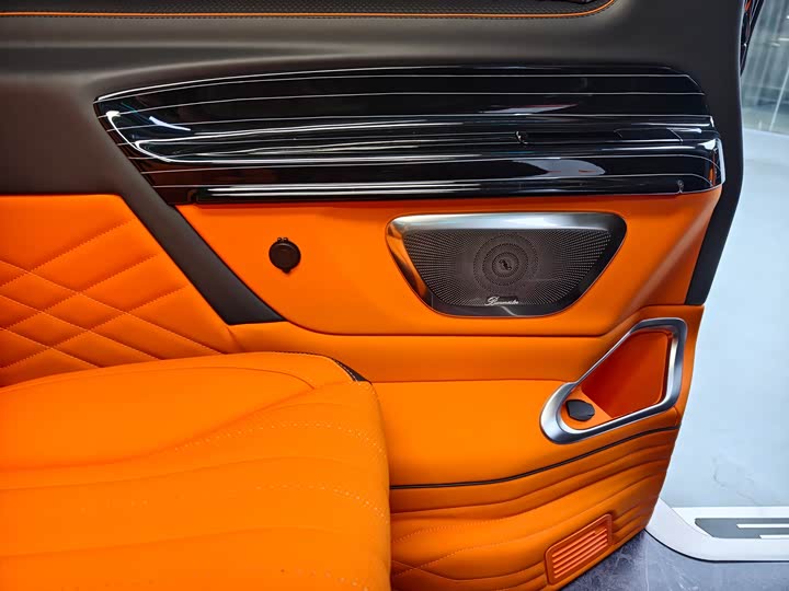 Mercedes-Benz Vito 2024 2024款 2.0T 商务版 7座