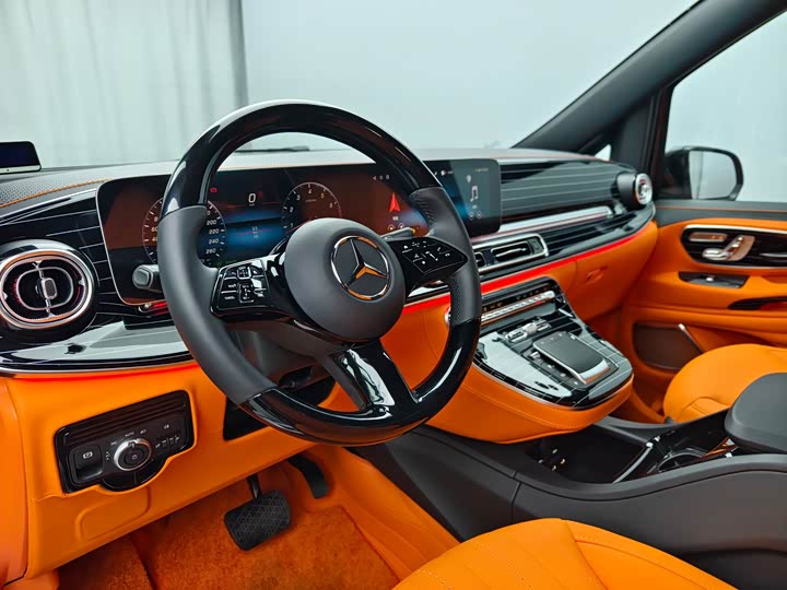 Mercedes-Benz Vito 2024 2024款 2.0T 商务版 7座