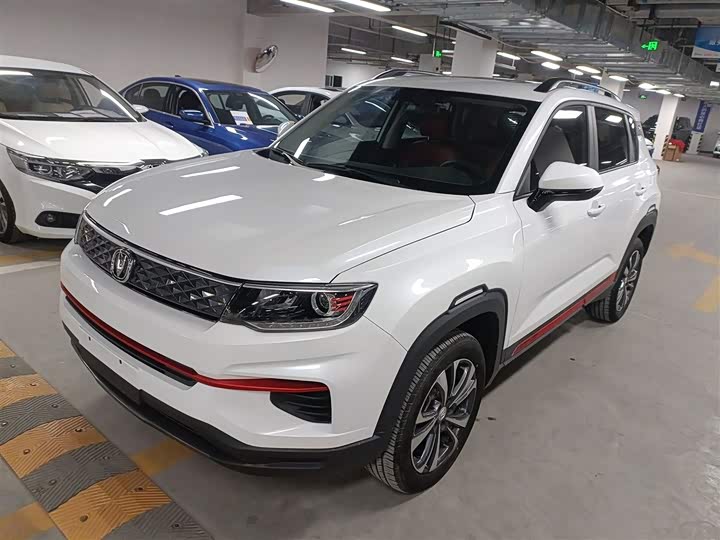Changan CS35 Plus 2022 2022款 1.6L 手动豪华版