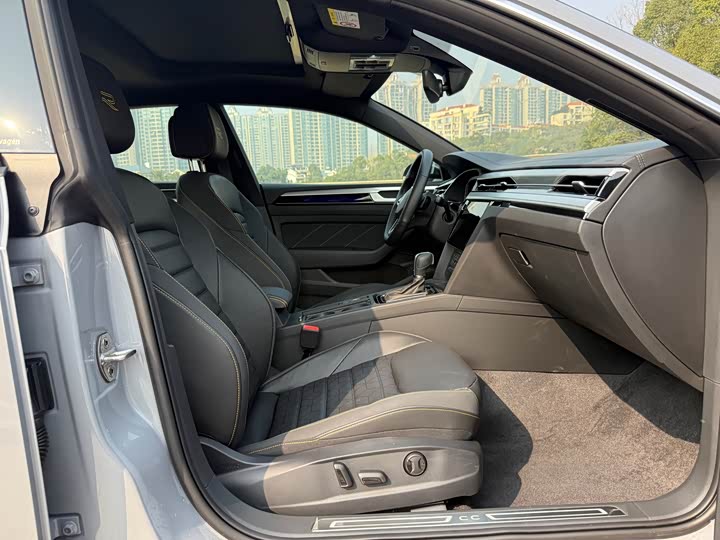 Volkswagen CC 2025 2025款 380TSI 夺目 众享款