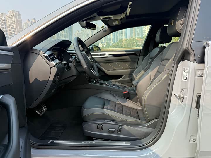 Volkswagen CC 2025 2025款 380TSI 夺目 众享款