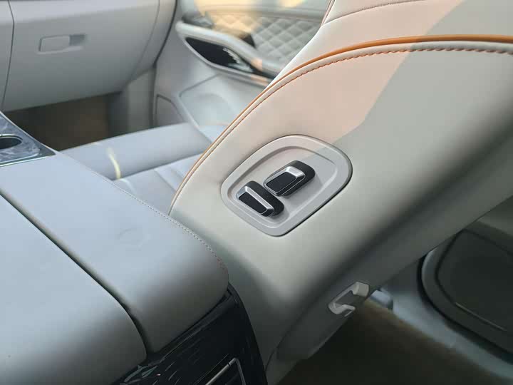 Dongfeng Forthing Yacht 2022 2022款 1.5T DCT逐浪版