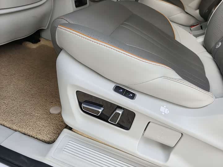 Dongfeng Forthing Yacht 2022 2022款 1.5T DCT逐浪版