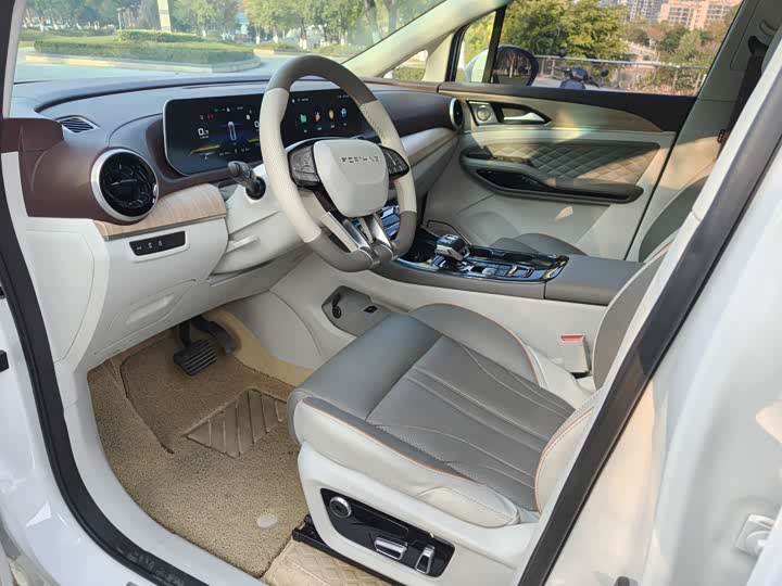 Dongfeng Forthing Yacht 2022 2022款 1.5T DCT逐浪版