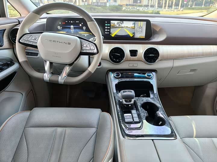 Dongfeng Forthing Yacht 2022 2022款 1.5T DCT逐浪版