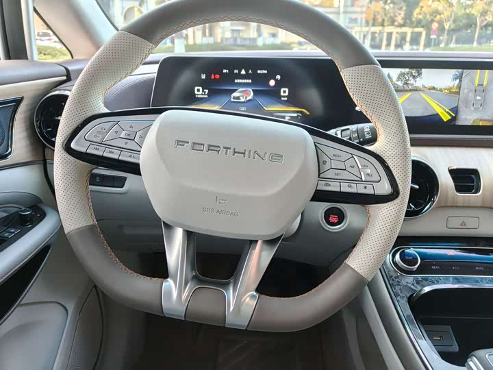 Dongfeng Forthing Yacht 2022 2022款 1.5T DCT逐浪版