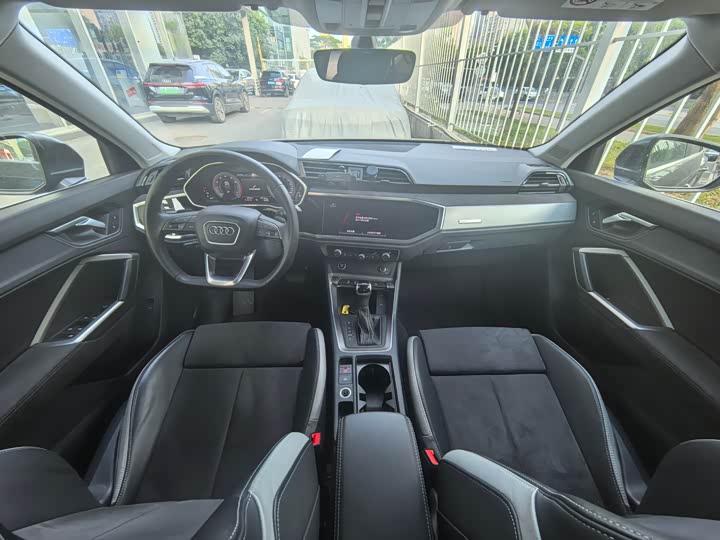 Audi Q3 2024 2024款 35 TFSI 时尚动感型