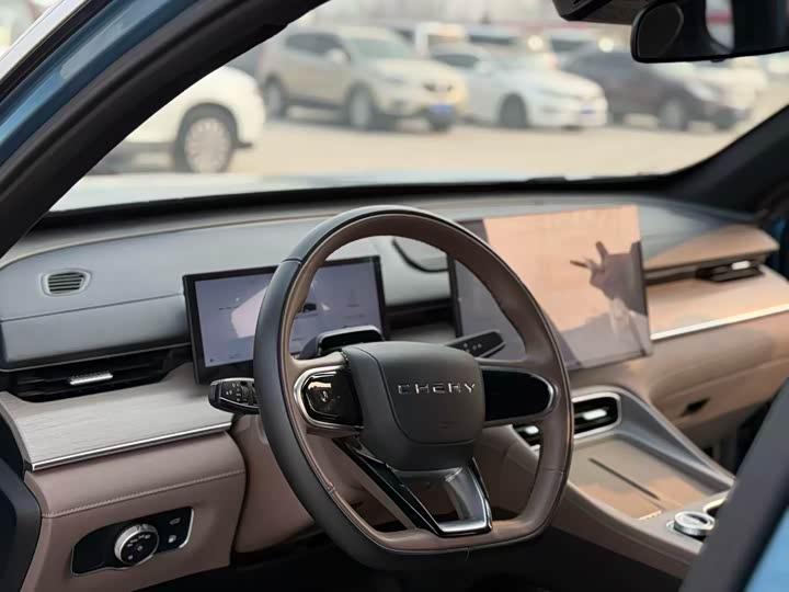 Chery Tiggo 8 Plus C-DM 2025 2025款 1.5T 116km 尊贵型 5座