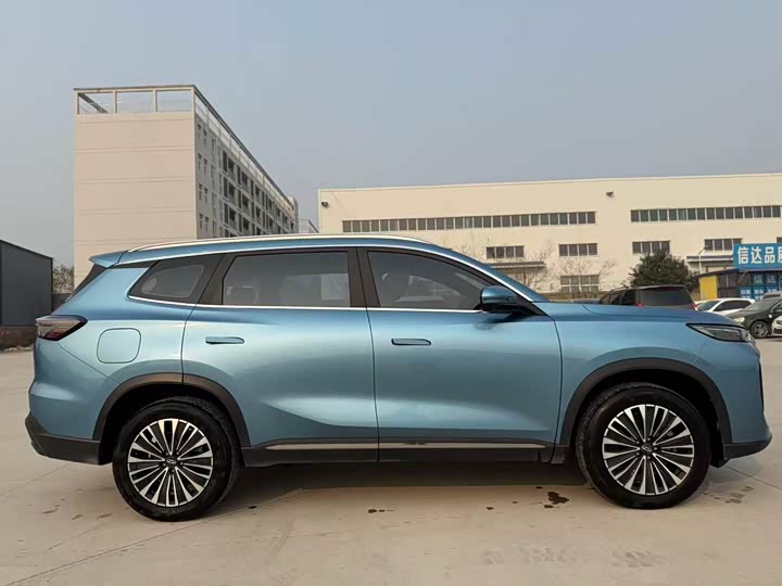 Chery Tiggo 8 Plus C-DM 2025 2025款 1.5T 116km 尊贵型 5座