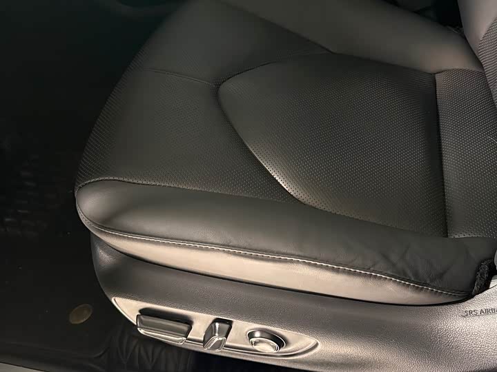 Toyota Highlander 2024 2024款 2.5L智能电混双擎两驱豪华版 7座