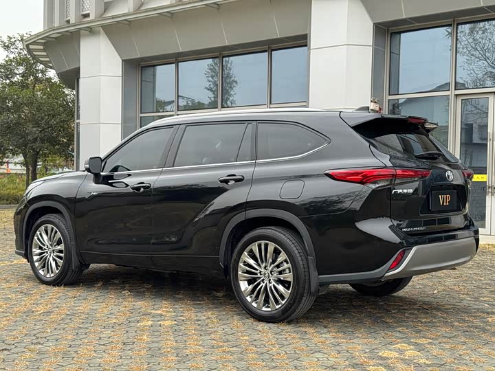 Toyota Highlander 2024 2024款 2.5L智能电混双擎两驱豪华版 7座