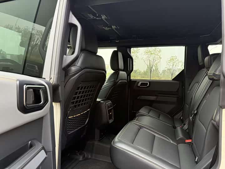 Ford Bronco 2024 2024款 2.3T 荒地