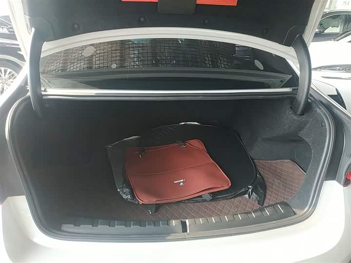 BMW i3 2025 2025款 eDrive 35 L