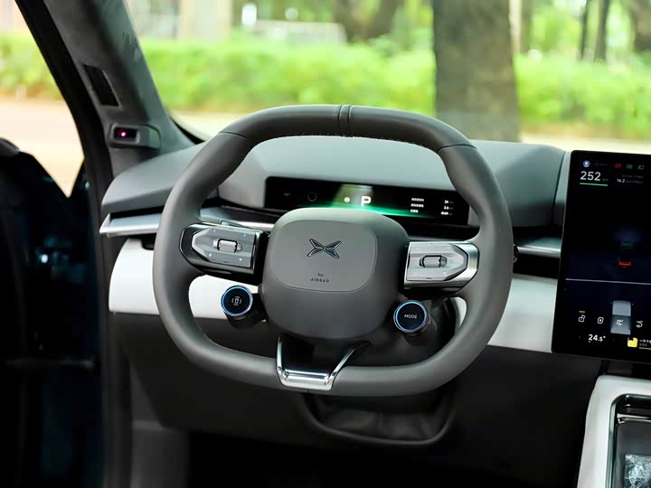 XPeng P7 2025 2025款 702 长续航 Ultra