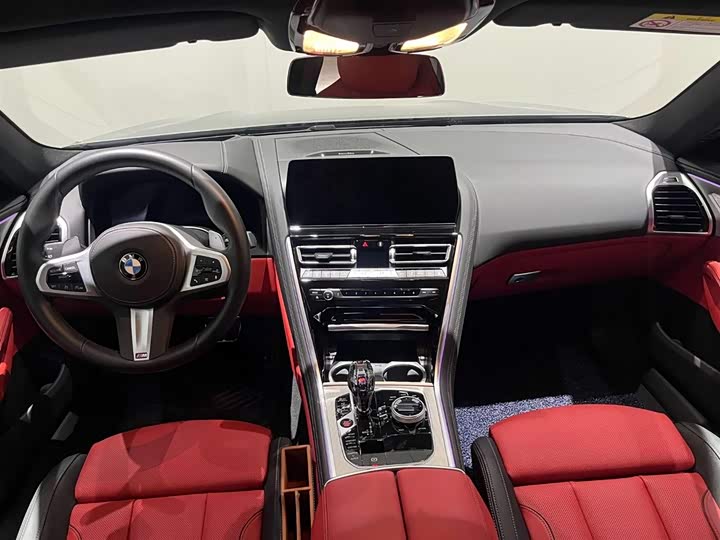 BMW 8 Series 2022 2022款 840i xDrive 四门轿跑车 M运动套装