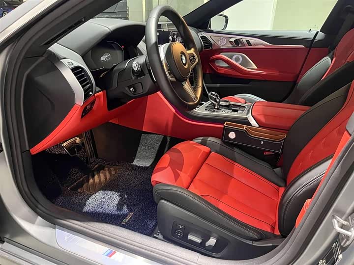 BMW 8 Series 2022 2022款 840i xDrive 四门轿跑车 M运动套装