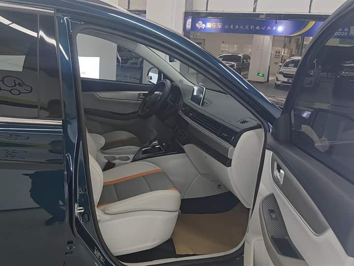 Dongfeng Forthing T5 2023 2023款 马赫版 1.5T DCT迅驰版 七座