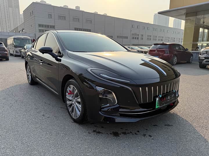Hongqi E-QM5 2024 2024款 610km PLUS