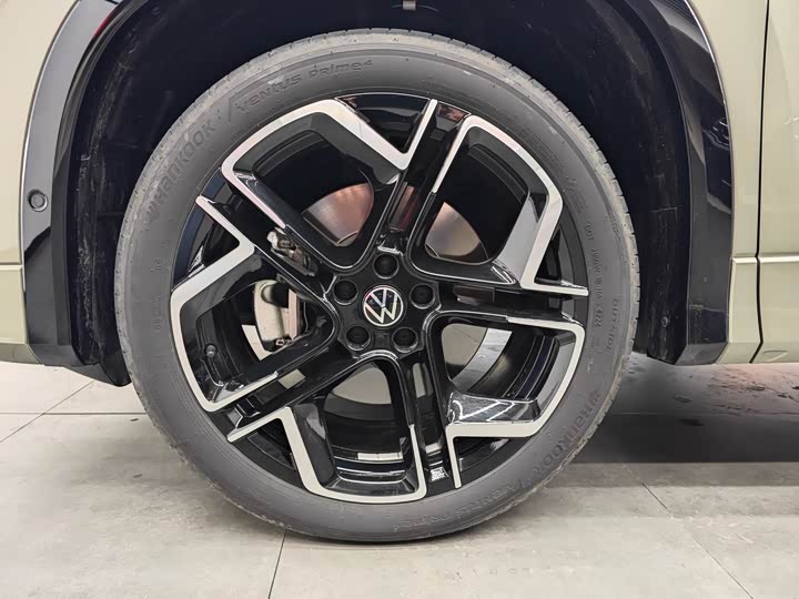 Volkswagen Tayron 2025 2025款 探岳L 380TSI 四驱豪华Easy包