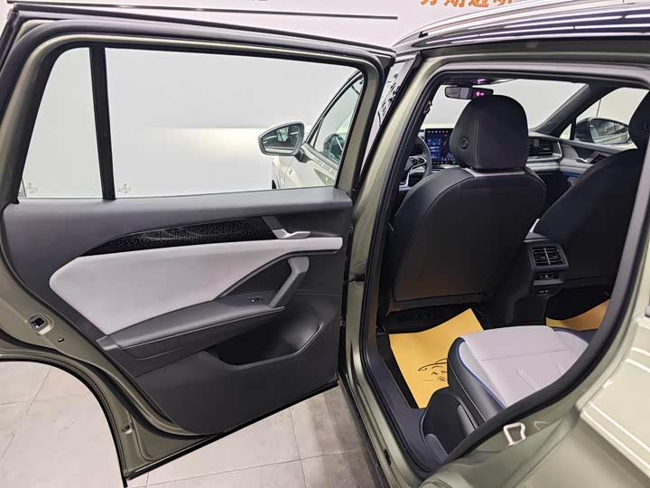 Volkswagen Tayron 2025 2025款 探岳L 380TSI 四驱豪华Easy包