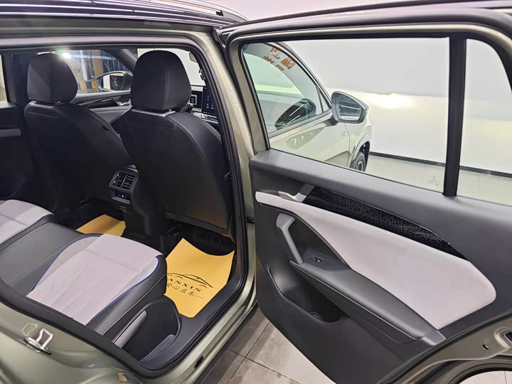 Volkswagen Tayron 2025 2025款 探岳L 380TSI 四驱豪华Easy包