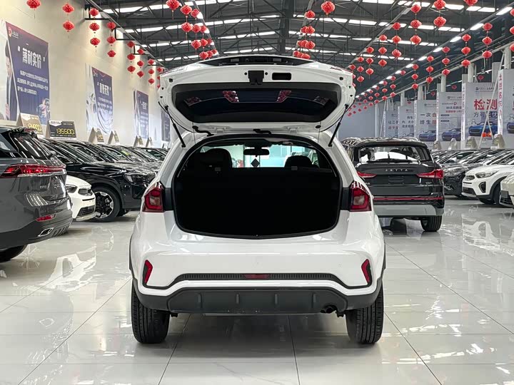 Geely Vision X3 2021 2021款 PRO 1.5L CVT尊贵型