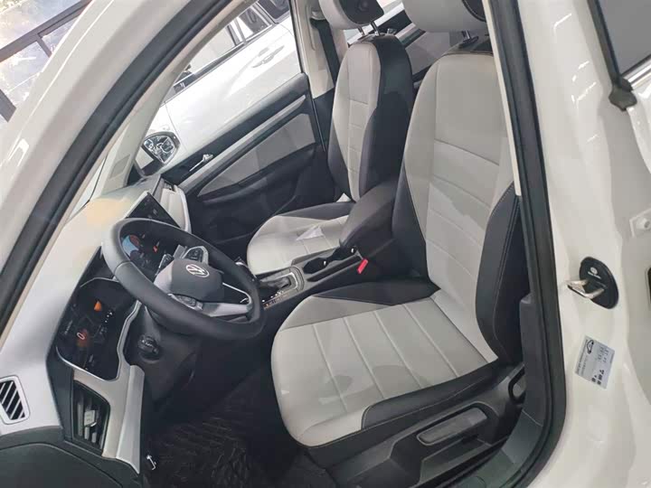 Volkswagen Bora 2025 2025款 200TSI DSG悦行导航版