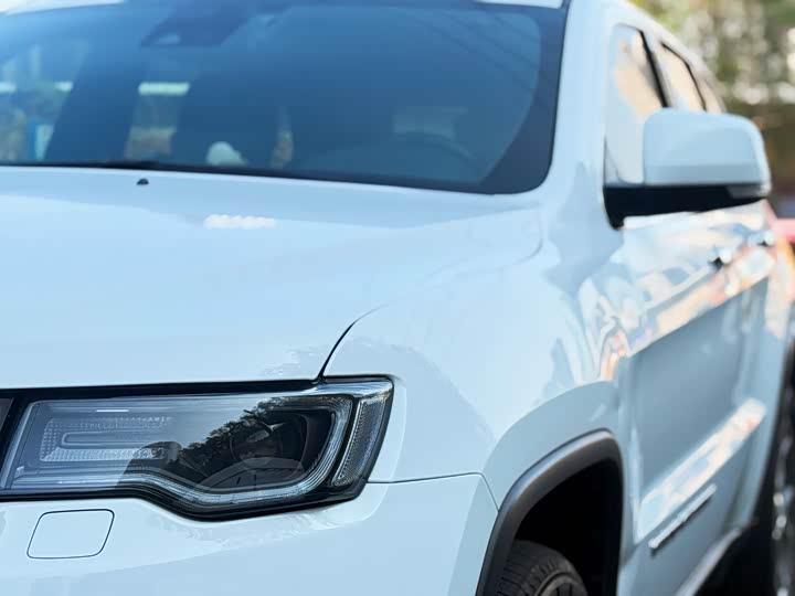 Jeep Grand Cherokee 2021 2021款 3.0L 80周年纪念版