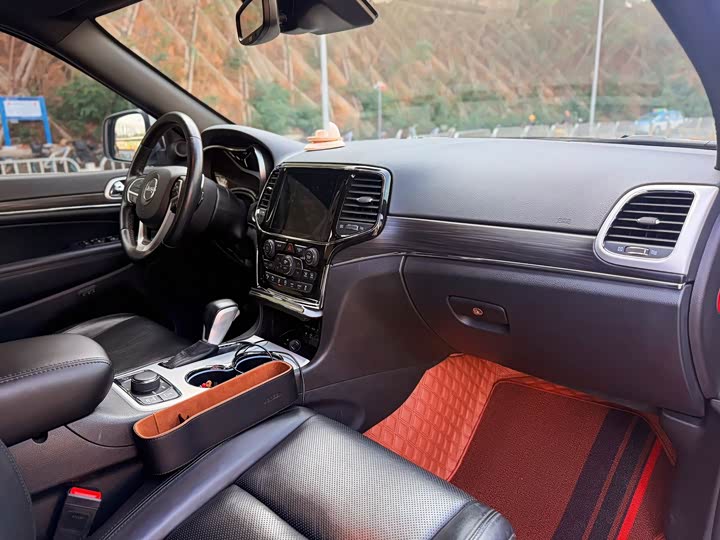 Jeep Grand Cherokee 2021 2021款 3.0L 80周年纪念版