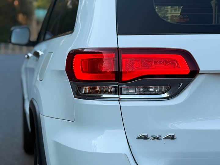 Jeep Grand Cherokee 2021 2021款 3.0L 80周年纪念版