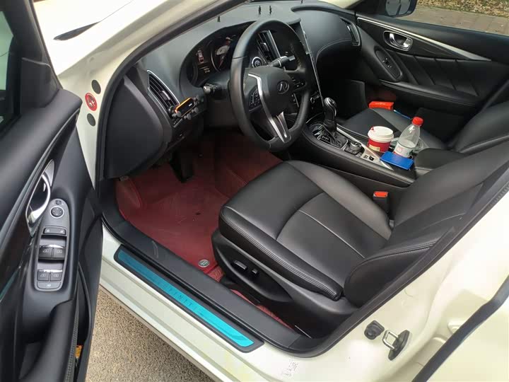 Infiniti Q50L 2021 2021款 2.0T 舒适版