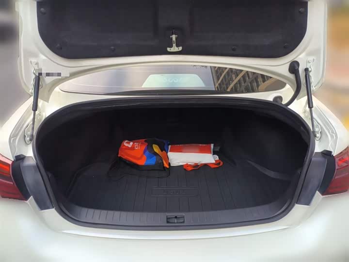 Infiniti Q50L 2021 2021款 2.0T 舒适版