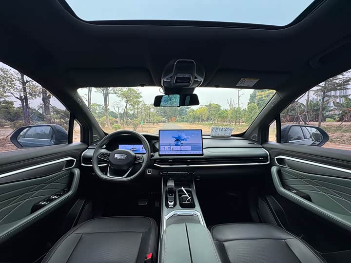 Geely Okavango L 2024 2024款 2.0T DCT尊贵型