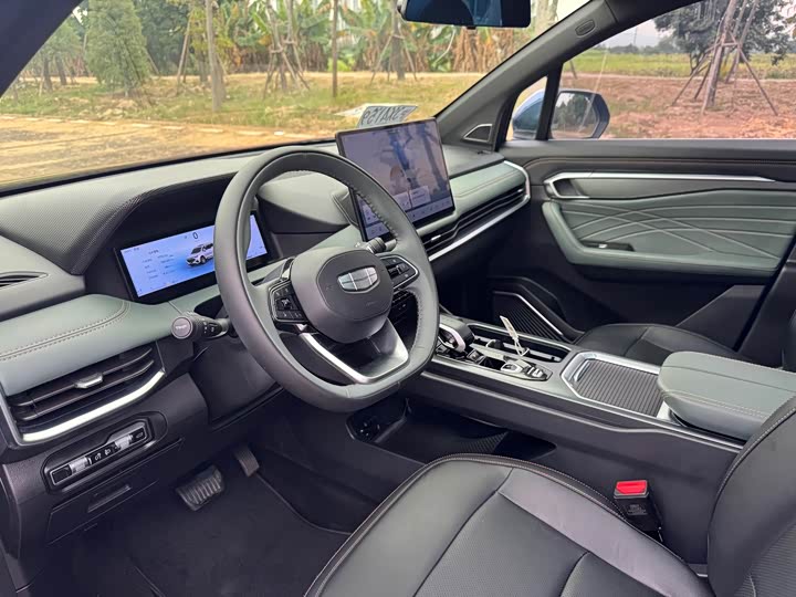 Geely Okavango L 2024 2024款 2.0T DCT尊贵型