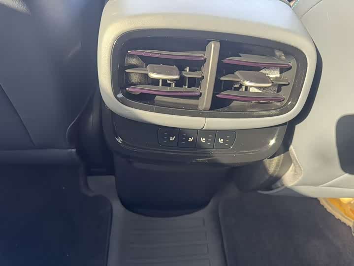 BYD Sea Lion 07 DM-i Hybrid 2025 2025款 150 领航+版