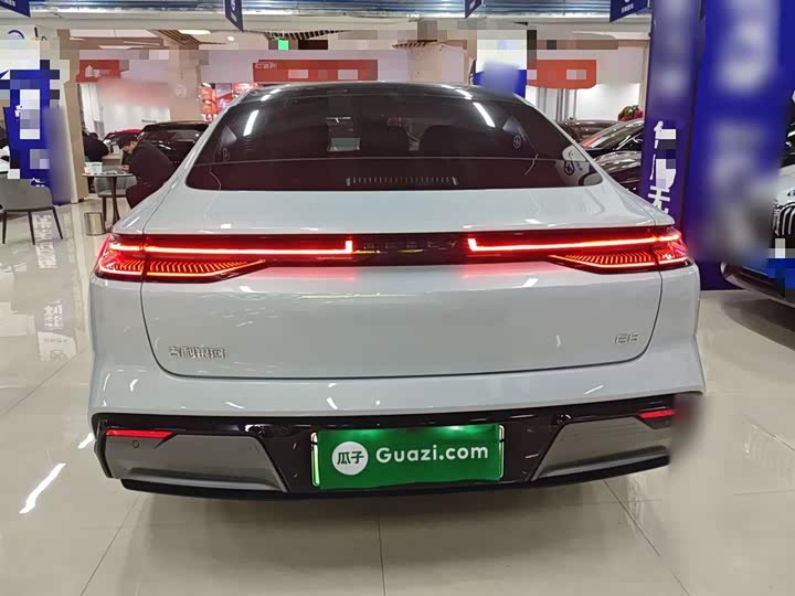 Geely Galaxy E8 2024 2024款 550km 后驱MAX